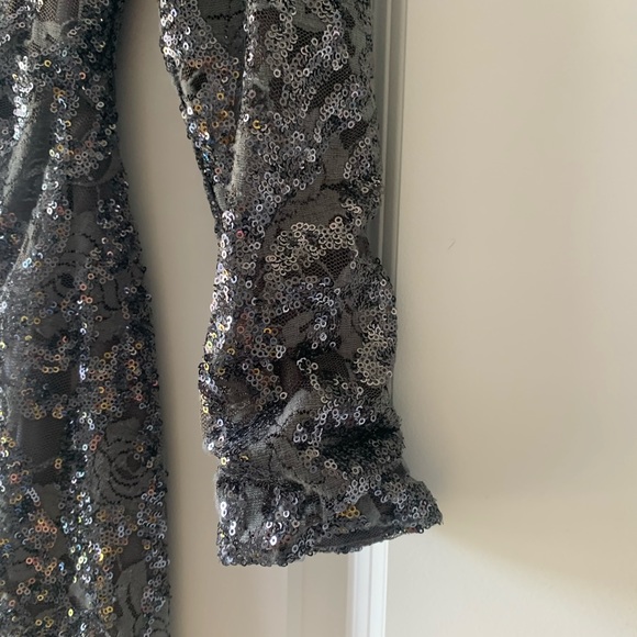 Sequins midi cocktail dress - Picture 5 of 5